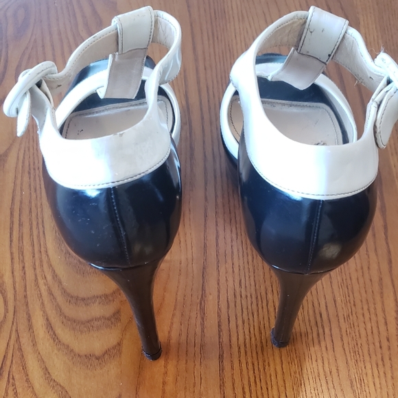 Prada platform heels, black & white, size 37EU - Picture 2 of 13